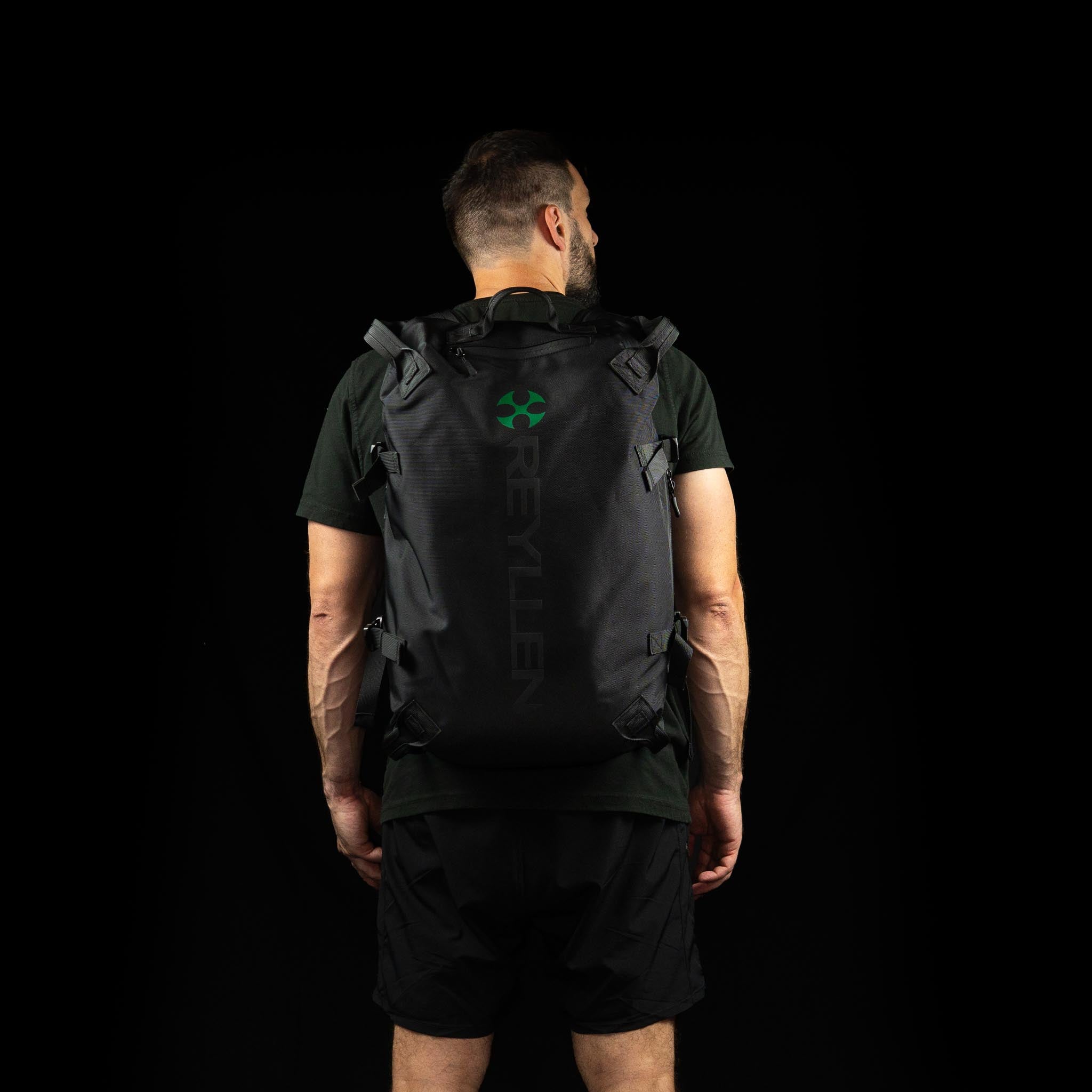 reyllen usa rx3 backpack for crossfit black back view