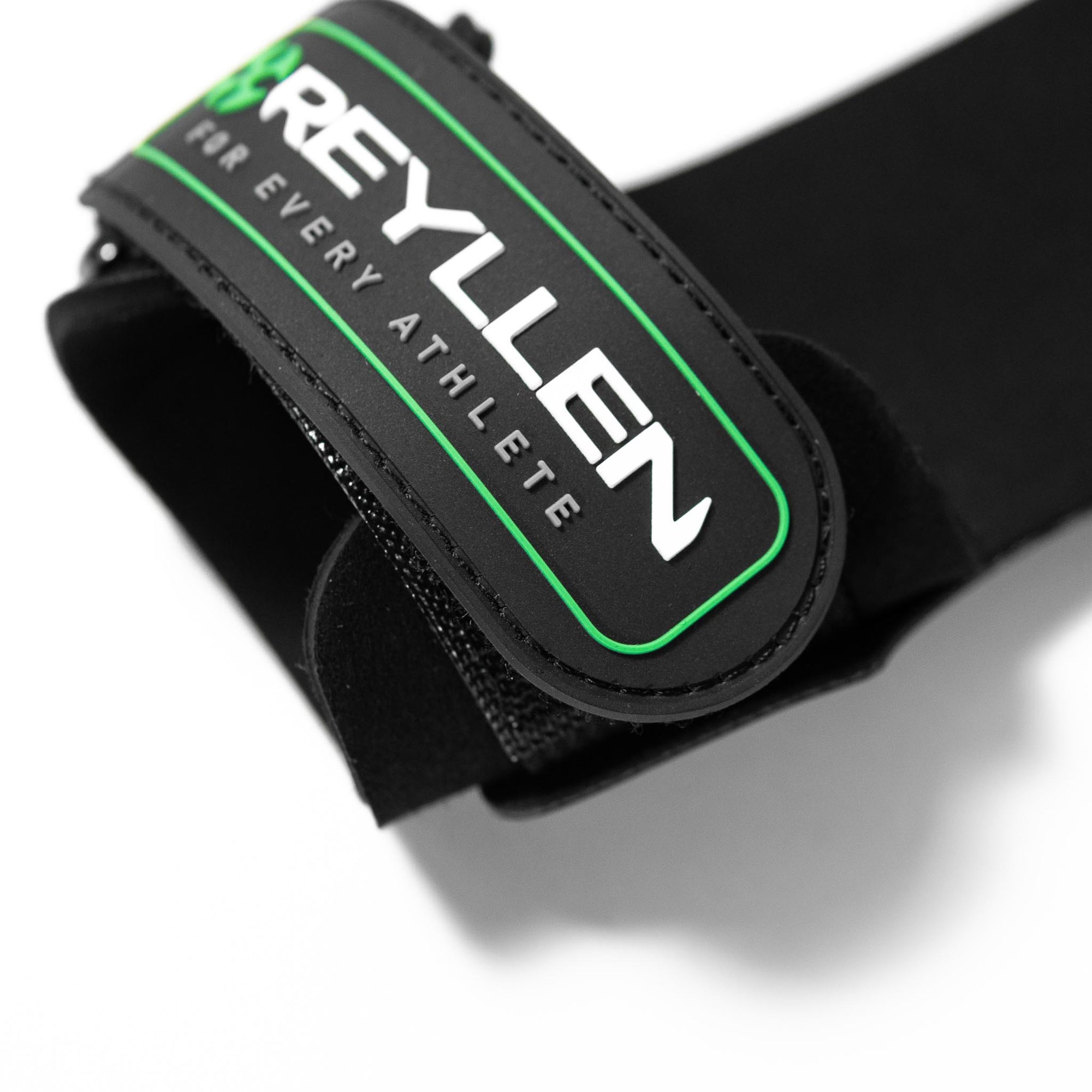 Seal Pro V2 fingerless rubber no chalk Gymnastic Hand Grips by Reyllen for crossfit detail wrist strap