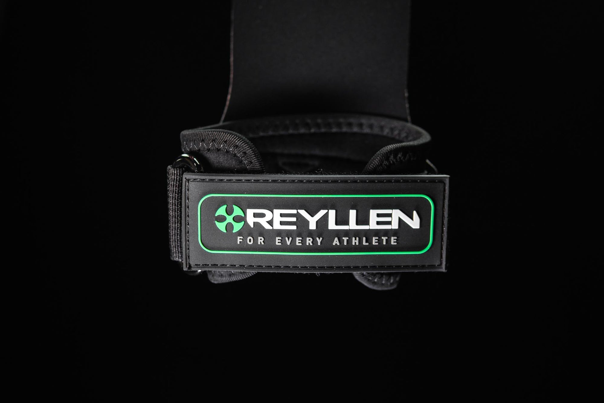 reyllen seal pro rubber no chalk fingerless grips for crossfit feature 3