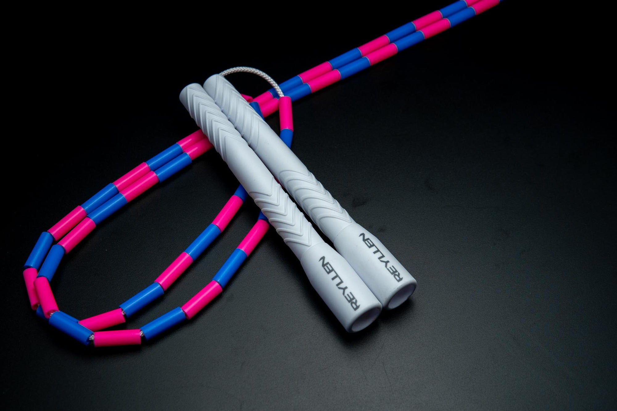 Reyllen Viper beaded crossover jump rope feature 3